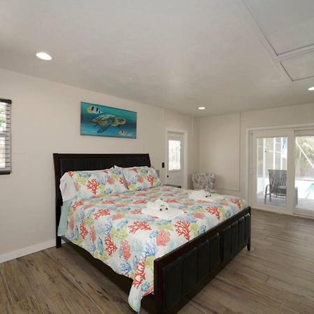 Heated Pool Home - Close To Beaches, Restaurants & More! Sarasota Luaran gambar