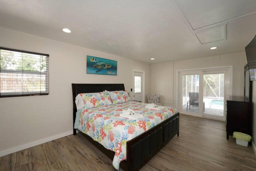 Heated Pool Home - Close To Beaches, Restaurants & More! Sarasota Luaran gambar